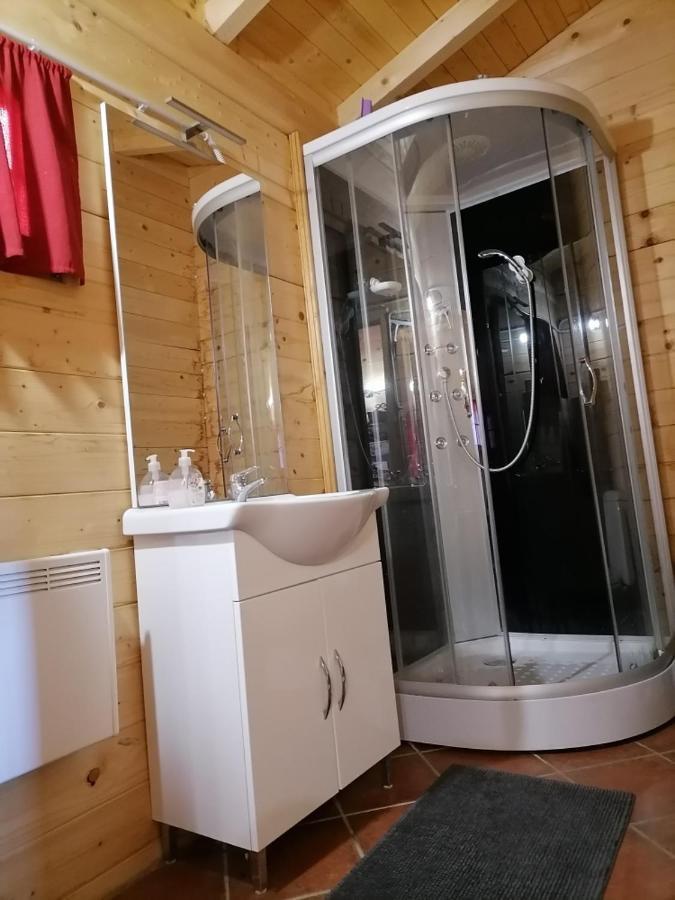 Apartma Suzy Pobegi Kültér fotó